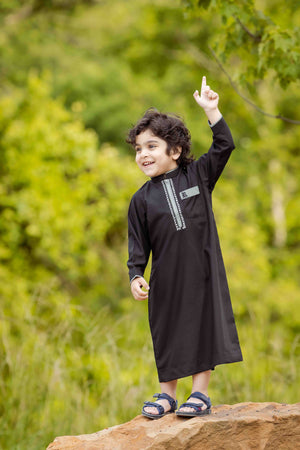 Black Embroidered Thobe