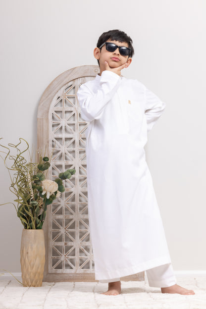 White Thobe