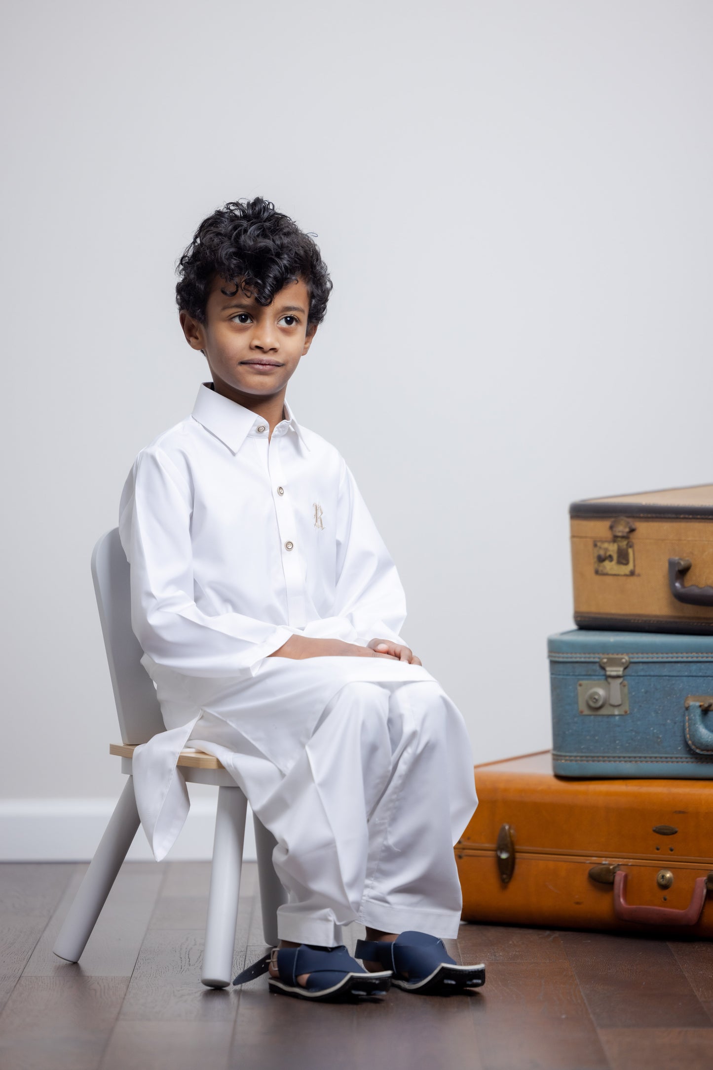 White Suit -  Shirt Collar