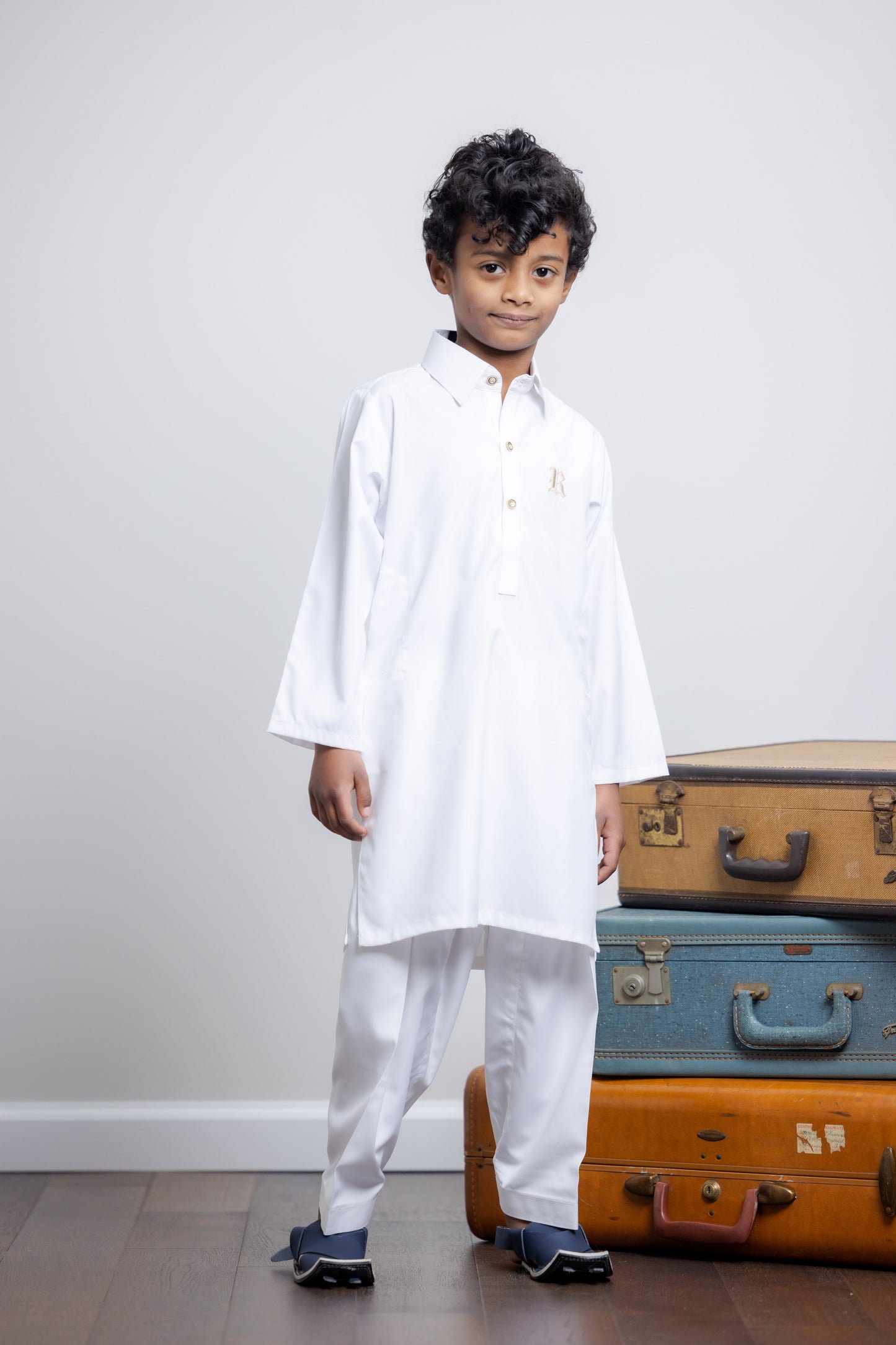 White Suit -  Shirt Collar